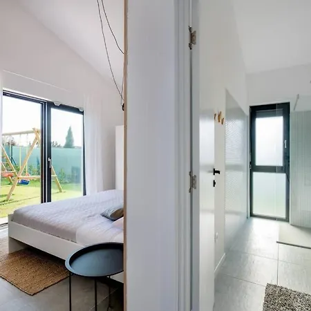 Mateo With Heated Pool Fažana