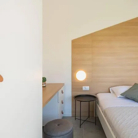 Mateo With Heated Pool Villa