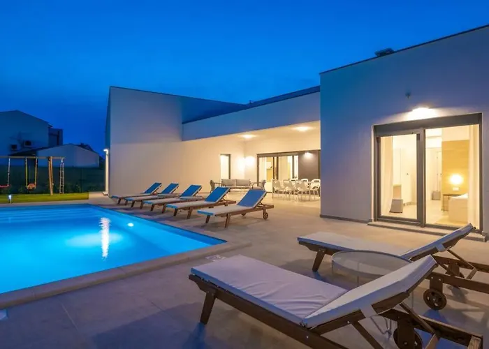 Mateo With Heated Pool *