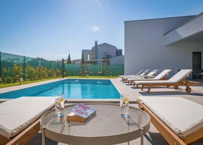 Mateo With Heated Pool *