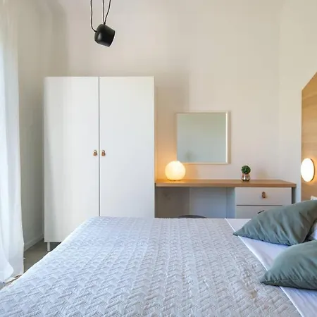 Mateo With Heated Pool