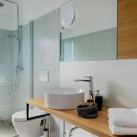 Mateo With Heated Pool